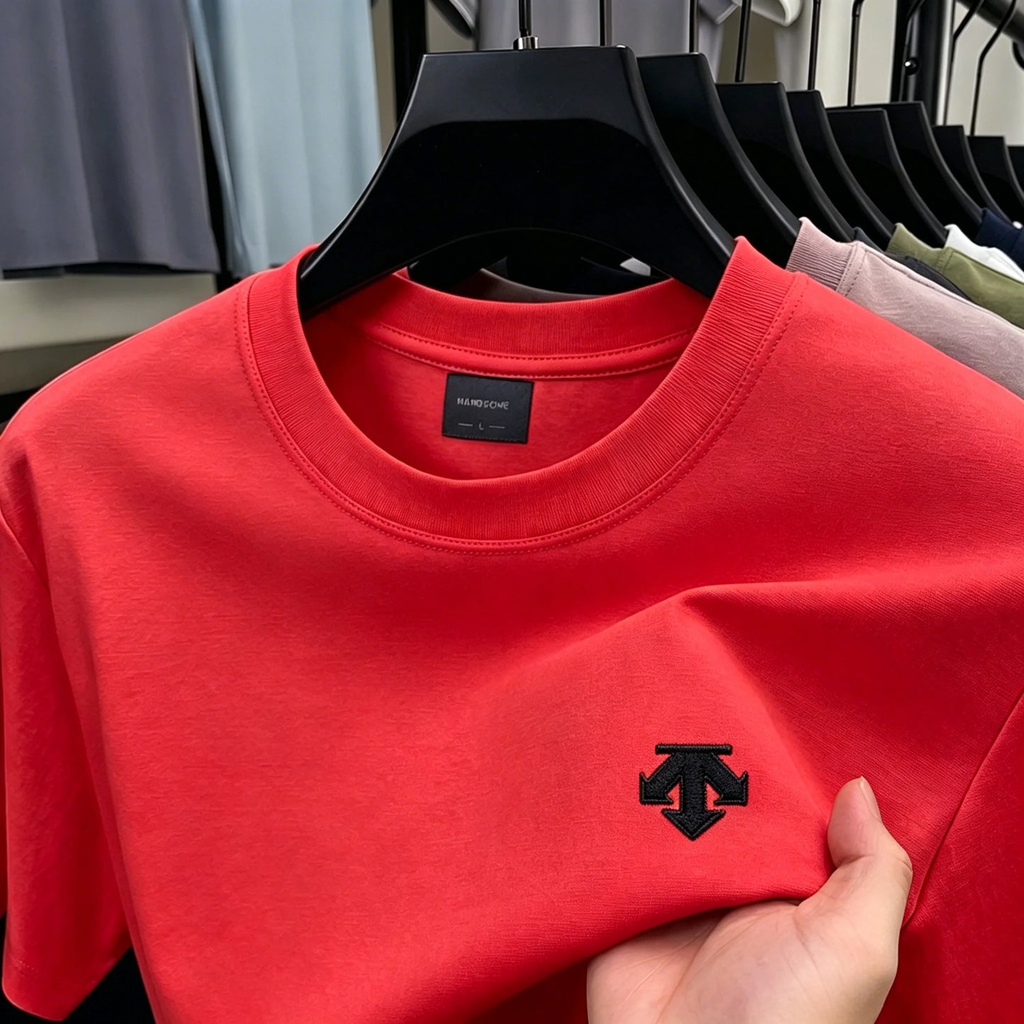 New Summer Men's Breathable Cotton embroidery T-shirt High End Brand O-neck Short Sleeved Fashionable Casual Sports Top Men's